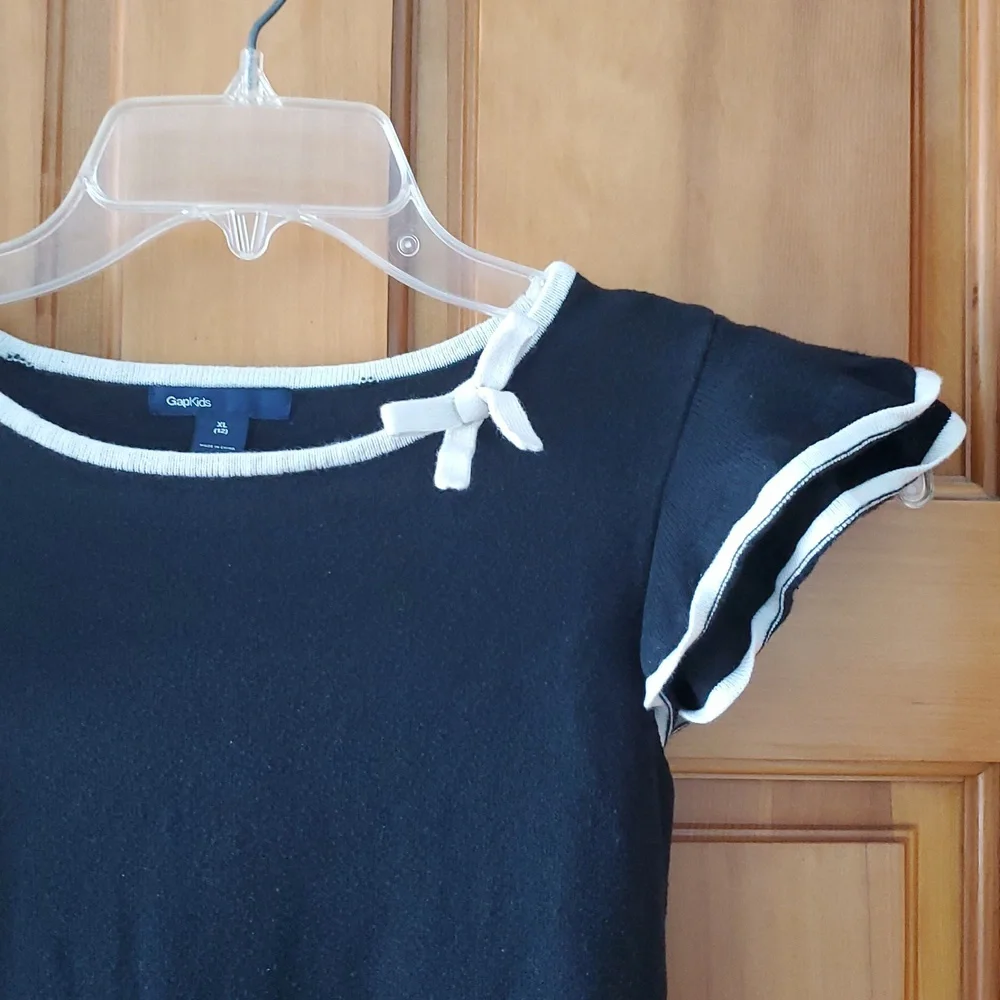 Gap Girls Size‎ XL 12 Black Knit Ruffle Short Sleeve Dress